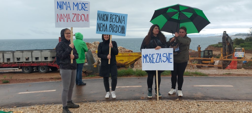 O građanskim inicijativama ovih dana